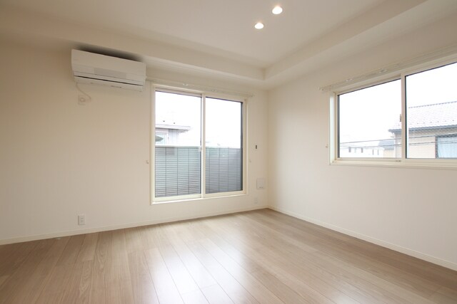 物件内観写真17　(建築中の写真です。)