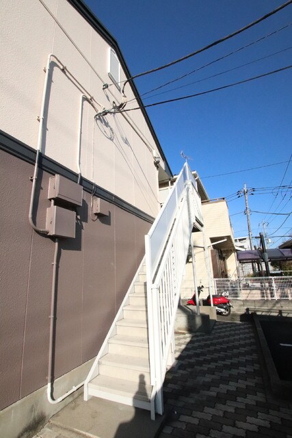 物件外観写真6　(玄関入り口♪)