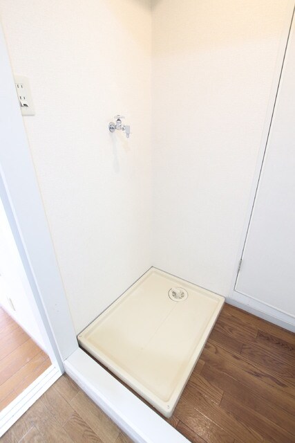 物件内観写真21　(洗濯機置き場)