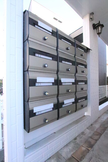 物件外観写真8　(集合ポスト♪)