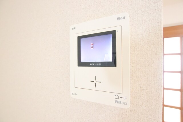 物件内観写真9　(モニター付きインターホン☆彡)