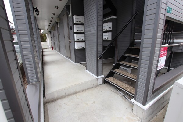 エントランス(建物入口♪)