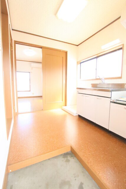 物件内観写真8　(玄関☆彡)