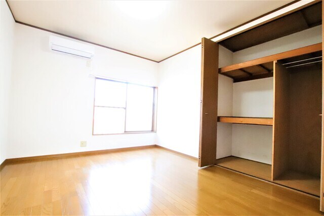 物件内観写真10　(居室☆彡)