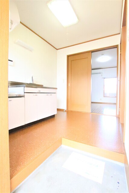 物件内観写真12　(玄関☆彡)