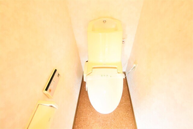 物件内観写真17　(洗浄便座付き☆彡)