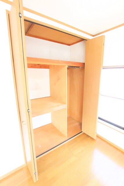 物件内観写真18　(大きいクローゼット☆彡)