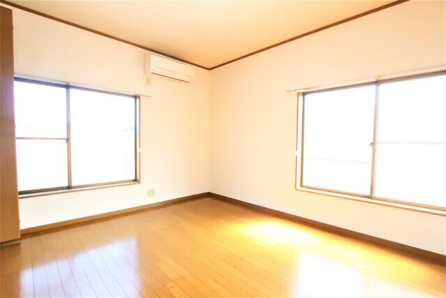 物件内観写真21　(2面採光☆彡)