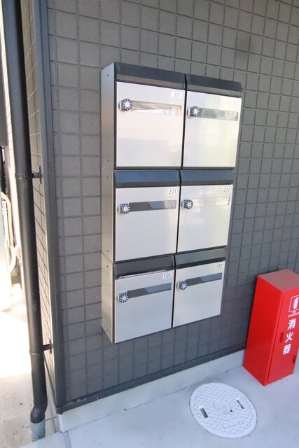 物件外観写真5　(集合ポスト♪)