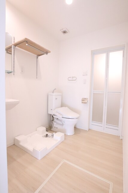 物件内観写真10　(脱衣所☆彡)