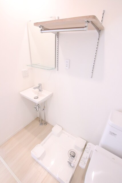 物件内観写真25　(室内洗濯機置き場☆彡)