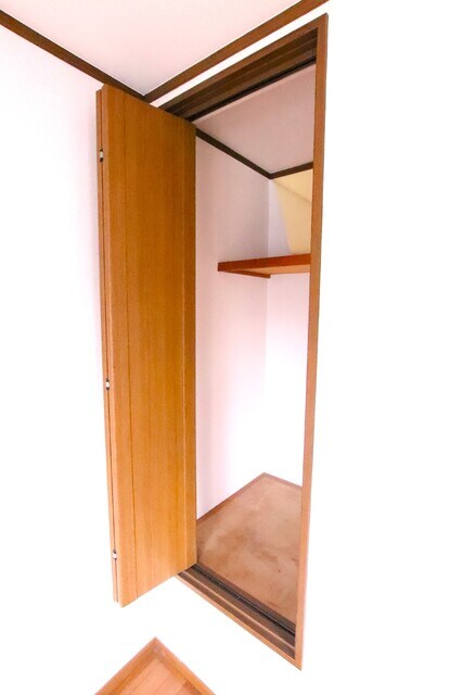 物件内観写真24　(収納☆彡（リフォーム前のお写真です。）)
