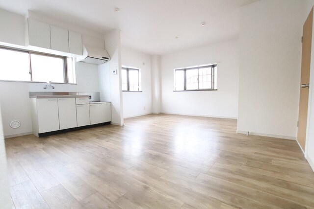 物件内観写真13　(12帖のＬＤＫ♪)