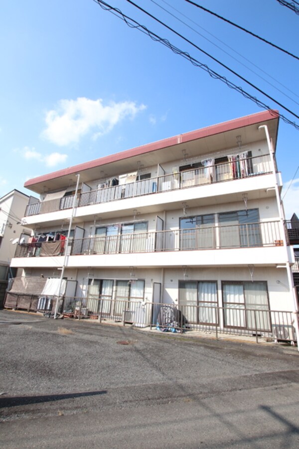 外観(★日当たりのよい南西向き・２DK★)