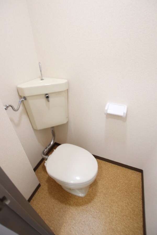 トイレ(★落ち着ける独立したトイレスペース★)