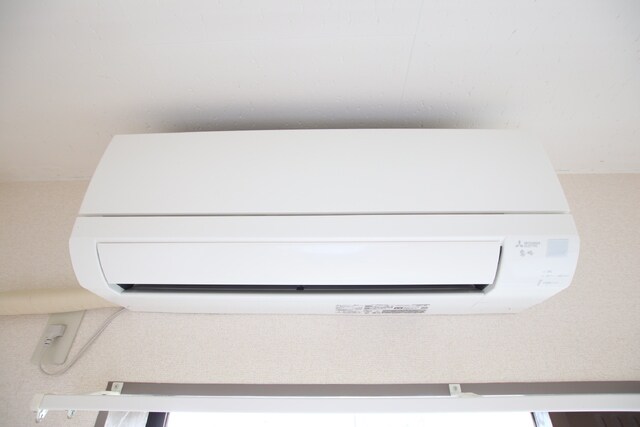 物件内観写真8　(★エアコンで快適な室温をキープ★)
