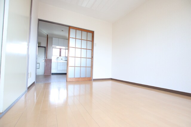 物件内観写真9　(★【洋室6帖】★)