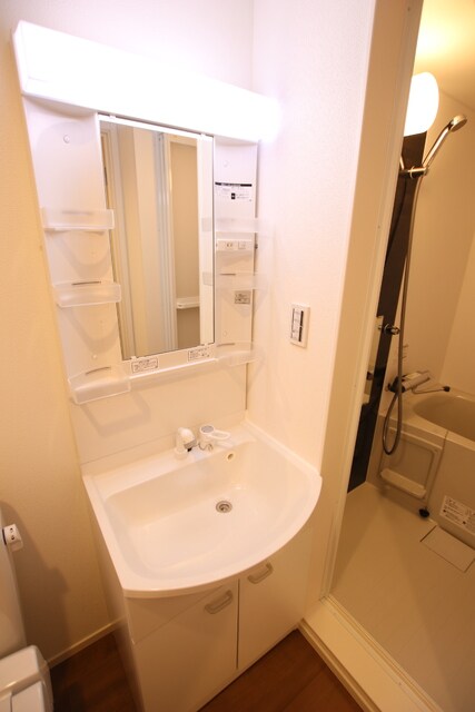 物件内観写真18　(独立洗面台)