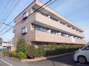 アシスト仙川外観写真