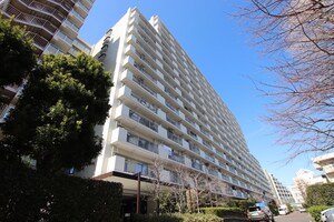 狛江セントラルハイツ３号棟外観写真