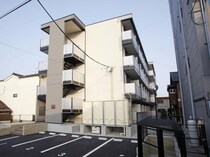 鹿児島本線 熊本駅 4階建 築18年の外観写真