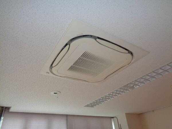 空調設備(エアコン)