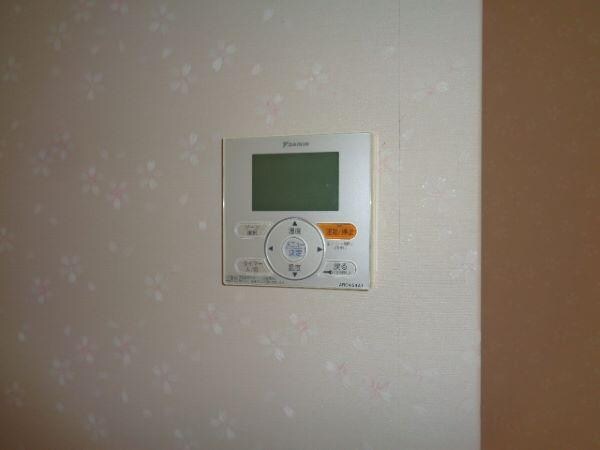 その他設備(床暖房リモコン)
