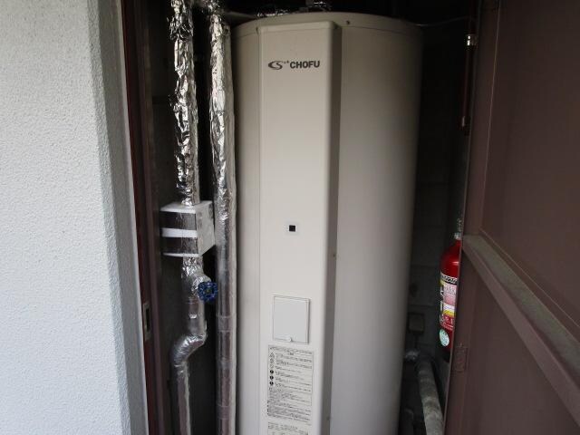 物件内観写真5　(電気温水器)
