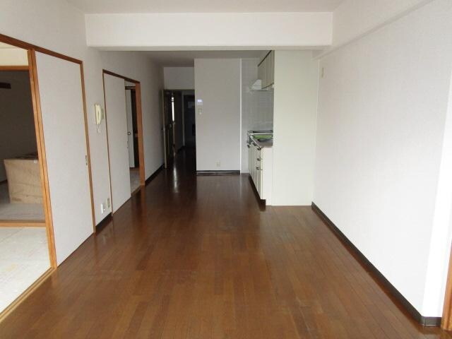 物件内観写真9　(リビング)