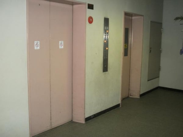 建物設備(エレベーターホール)