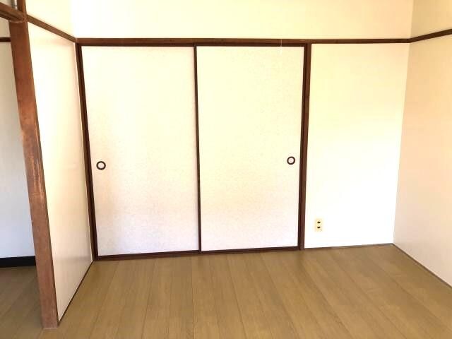 物件内観写真5　(リビング)