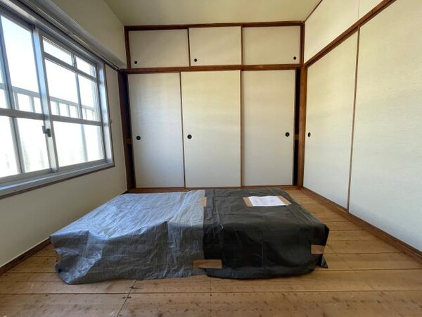 居室(畳は入居時に敷き込みます。)