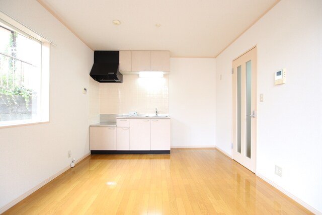 物件内観写真5　(８．９帖のＬＤＫ♪)