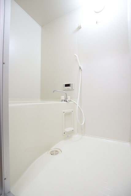 物件内観写真6　(バストイレ洗面それぞれ独立タイプです♪)