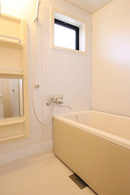 物件内観写真8　(バス♪)