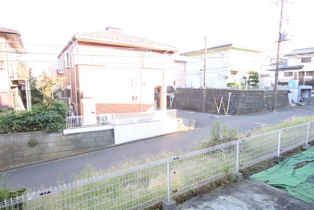 物件内観写真15　(窓からの景色♪)