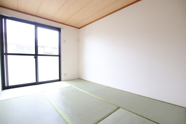 物件内観写真8　(★和室のお部屋でゆったり寛げます★)