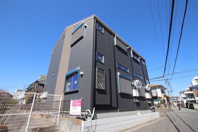 物件外観写真1　(ペットと暮らせる1K♪)