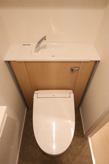 物件内観写真13　(トイレ)