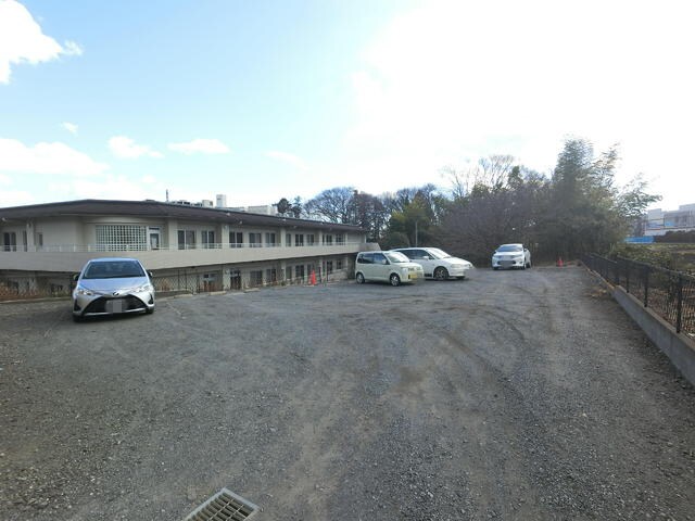 物件外観写真4　(駐車場空き要確認)