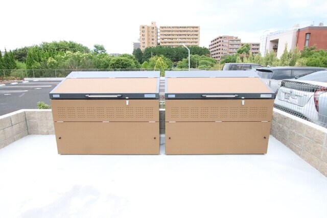 物件外観写真6　(敷地内ゴミ置場)