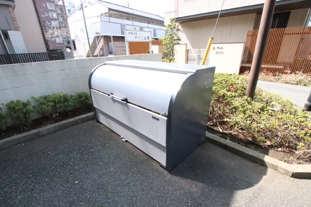 物件外観写真6　(ゴミ置き場)