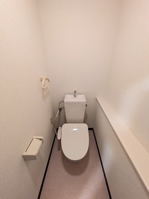 物件内観写真14　(※クリーニング前)