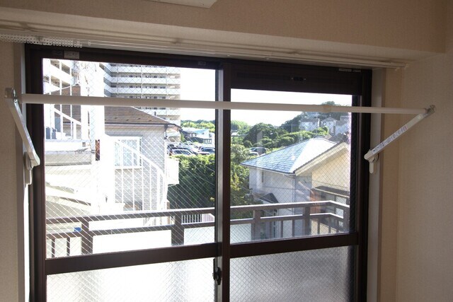 物件内観写真18　(室内物干し。)