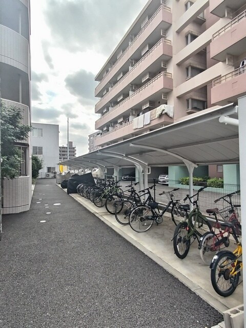 物件外観写真5　(駐輪場)