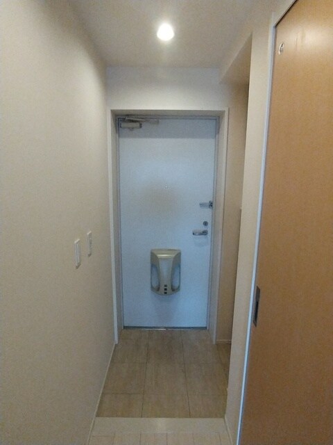 物件内観写真22　(玄関)