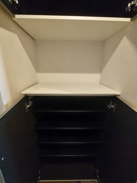 物件内観写真24　(下駄箱)