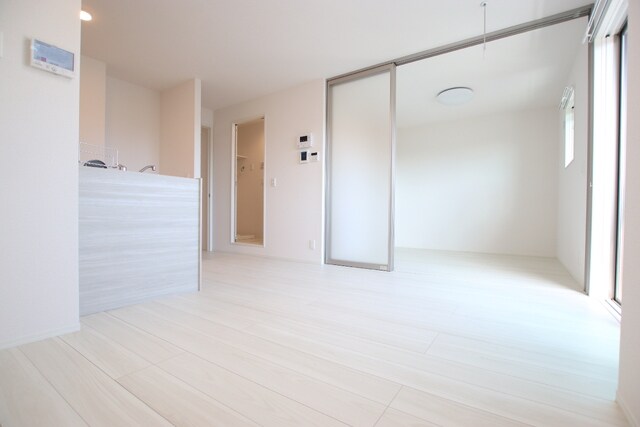 物件内観写真21　(＊照明は設備ではありません。)