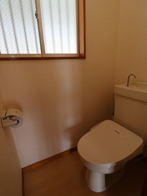 物件内観写真12　(★落ち着ける独立したトイレスペース★)