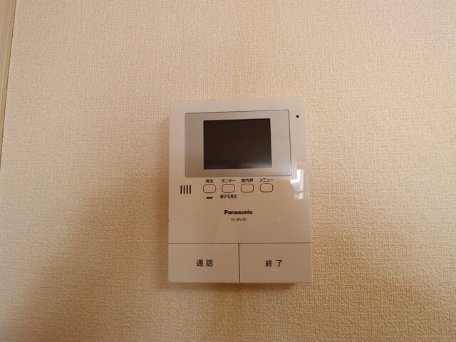 物件内観写真16　(★来訪者対応に安心のインターフォン★)